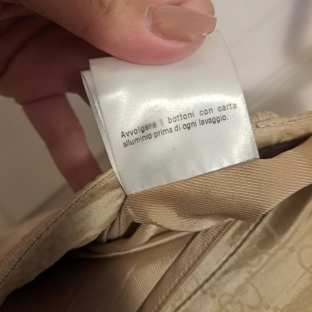 Gucci Women's Beige Skirt with Pocket Details - Picture 6 of 8